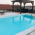 Cubric Villa *