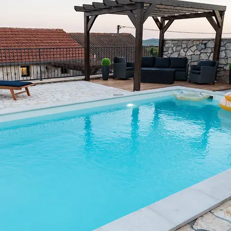 Cubric Villa *