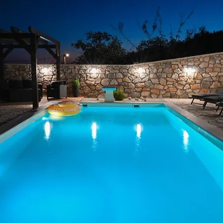 Cubric Villa Pirovac