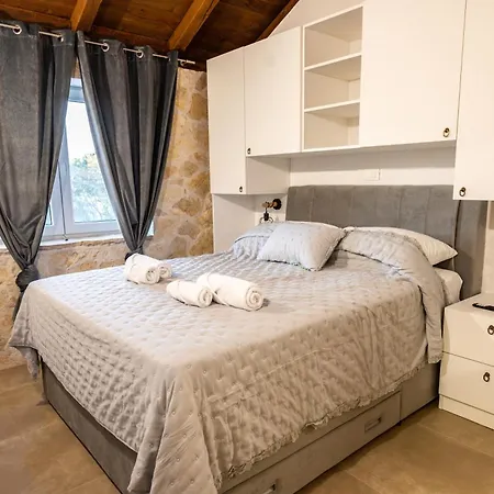 Cubric Villa *