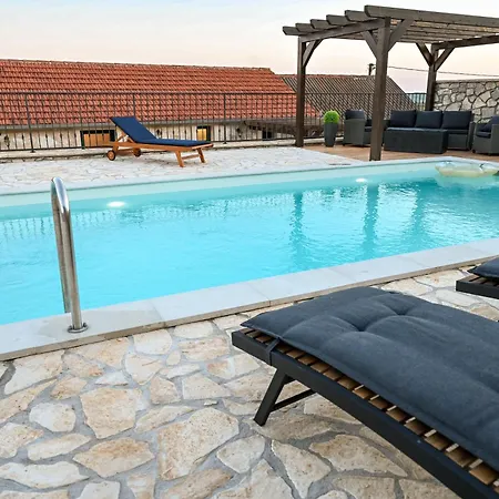 Cubric Villa Pirovac