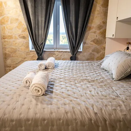 Cubric Villa *