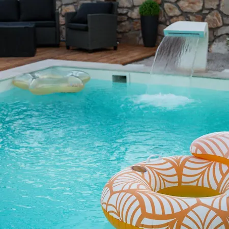 Cubric Villa *