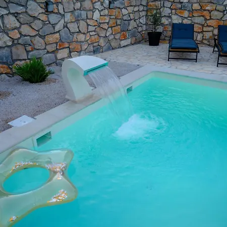 Villa Cubric Pirovac