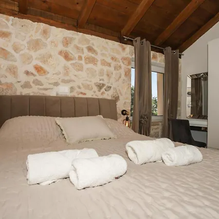 Villa Cubric *
