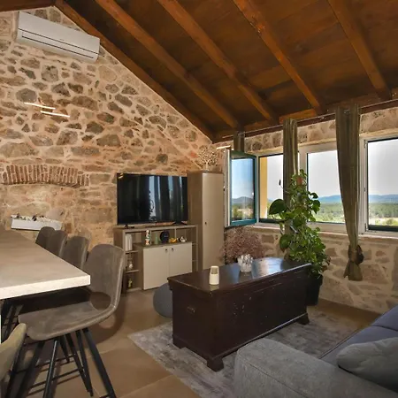 Villa Cubric Pirovac