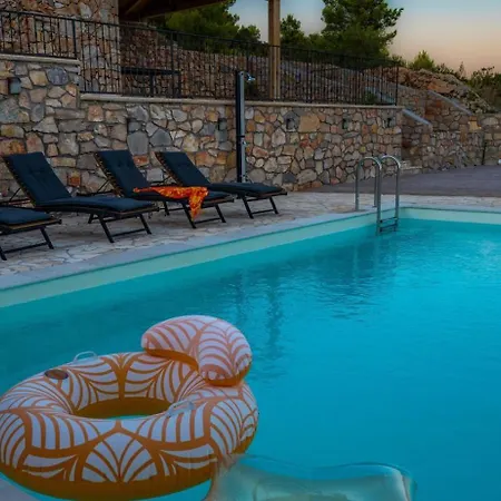 Villa Cubric *